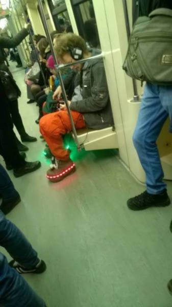 Odd People In The Subway (51 pics)
