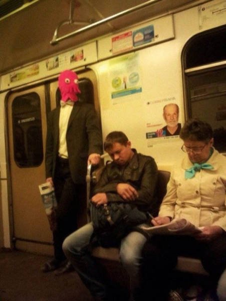 Odd People In The Subway (51 pics)