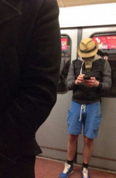 Odd People In The Subway (51 pics)