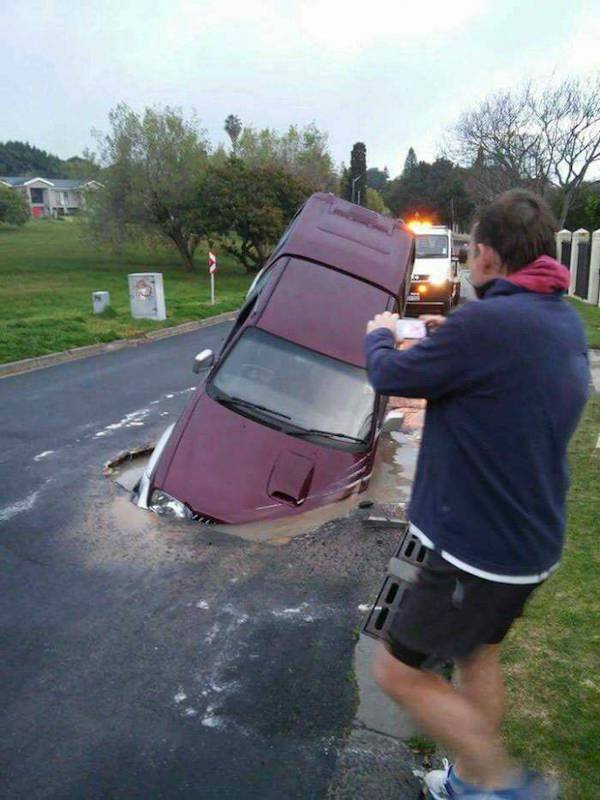 Epic Car Accidents (18 pics)