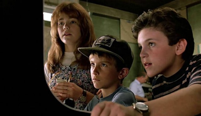 Weird Movies That People Like (17 pics)