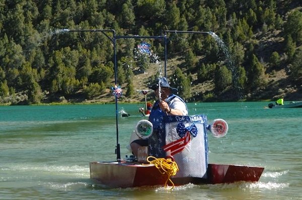 Redneck DIY Crafts (33 pics)