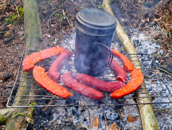 Amazing Bushcraft Photos (24 pics)