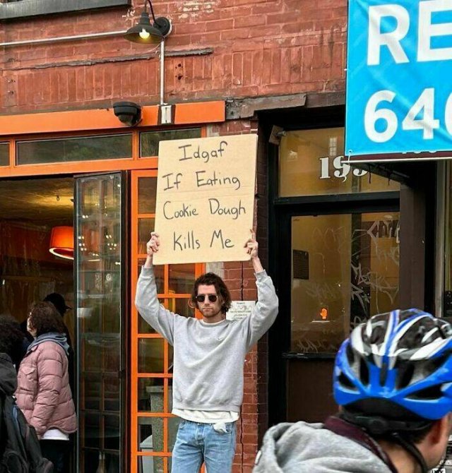 Funny And Truthful Thoughts Of A Guy With A Sign (20 pics)