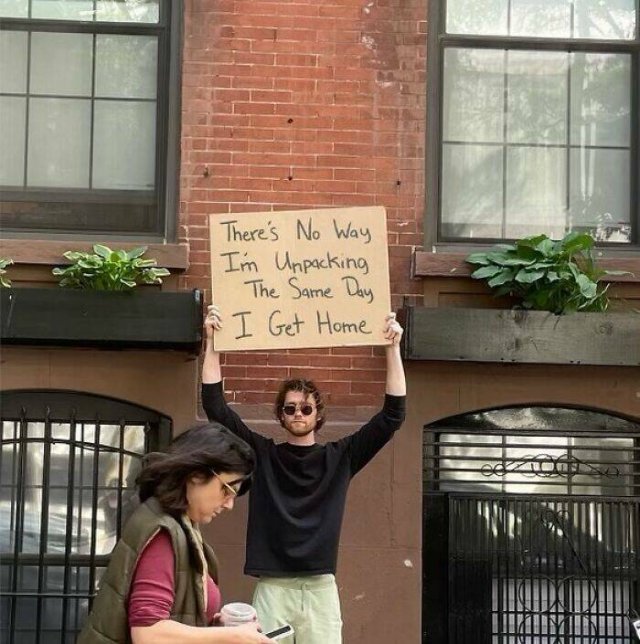 Funny And Truthful Thoughts Of A Guy With A Sign (20 pics)