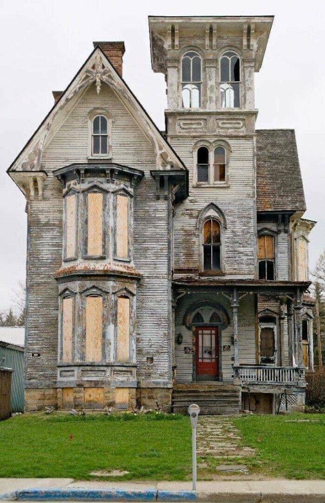 Beautiful Abandoned Places (25 pics)