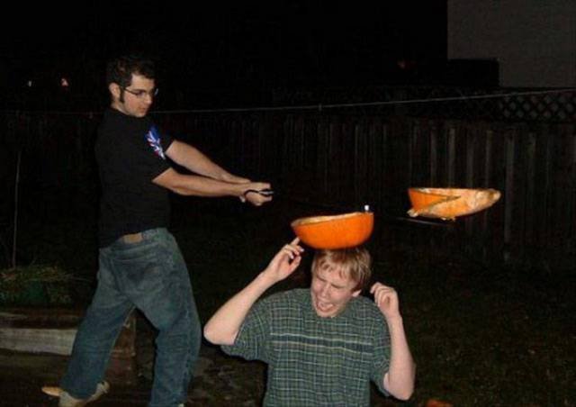 What Is Going On Here? (49 pics)