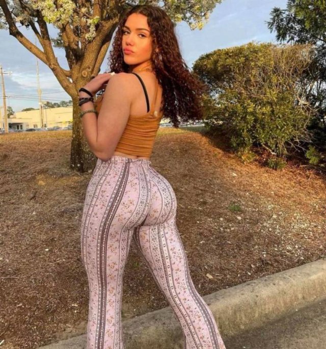 Rear View (50 pics)