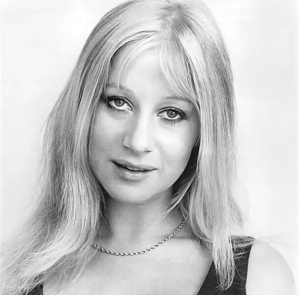 Celebrities In Their Youth (15 pics) Celebrities In Their Youth (15 pics)