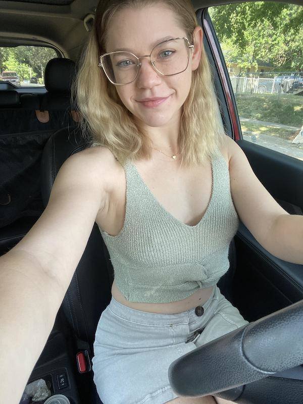 Girls In Glasses (38 pics)