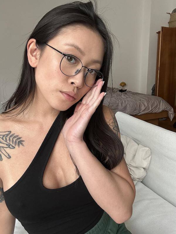 Girls In Glasses (38 pics)