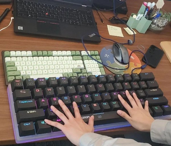 What Is Going On Here? (29 pics)