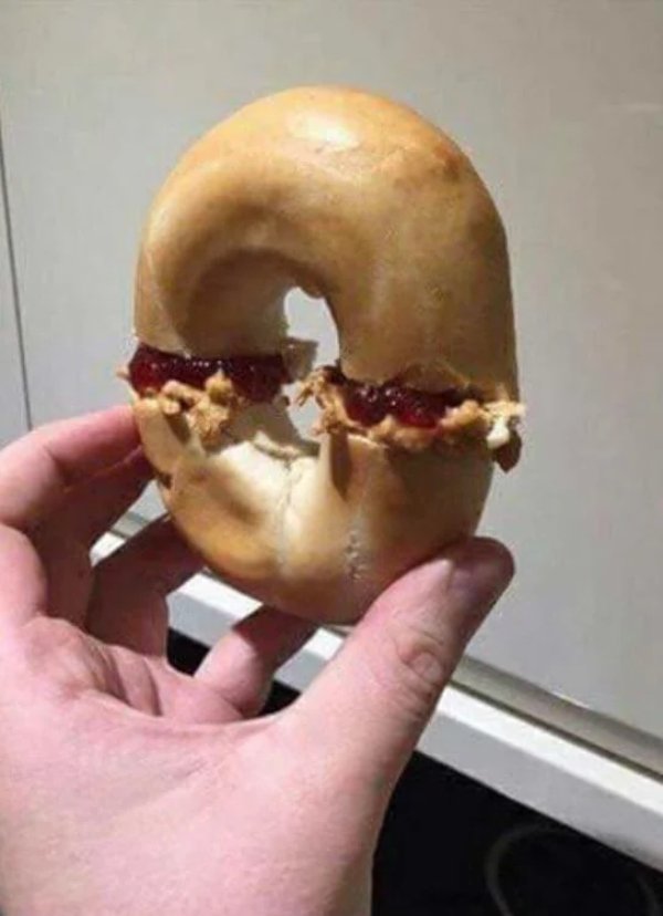 What Is Going On Here? (29 pics)