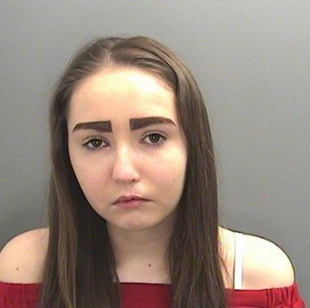 Terrible Eyebrows (23 pics)