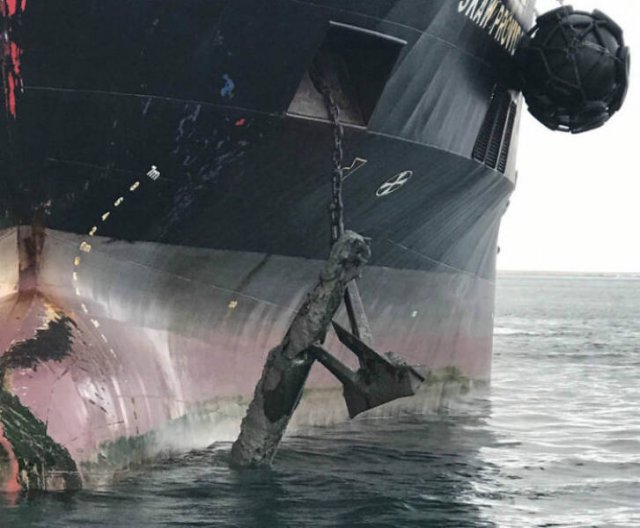 Weird And Creepy Finds And Situations (43 pics)