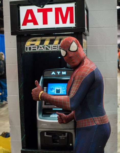 Awkward Photos With ATMs (40 pics)