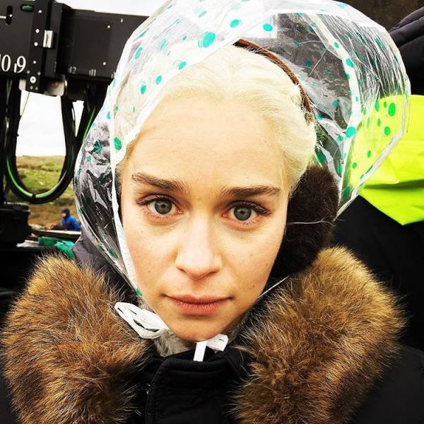 Behind The Scenes Of The Most Popular TV Shows (29 pics)