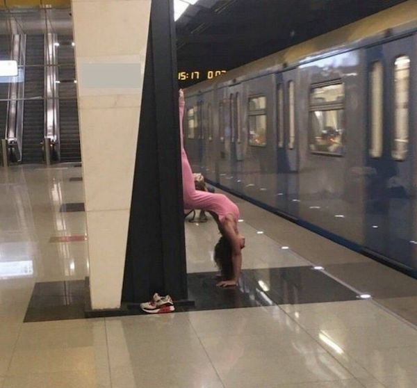 Strange People In The Subway (32 pics)