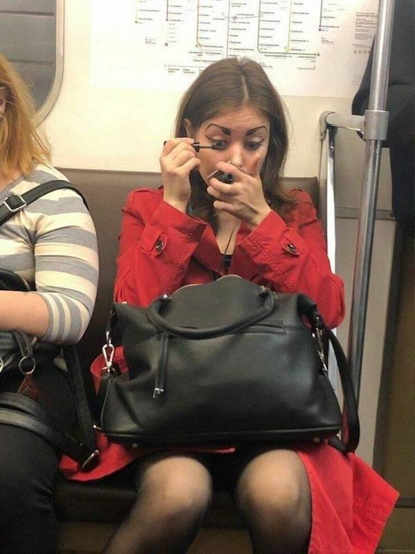 Strange People In The Subway (32 pics)
