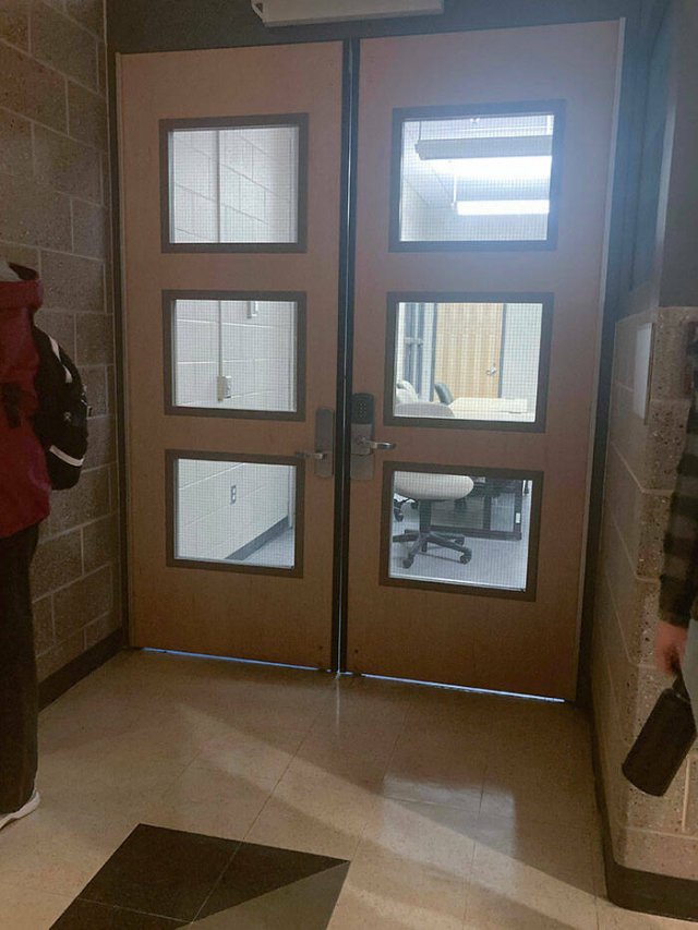 Annoying Situations (20 pics)