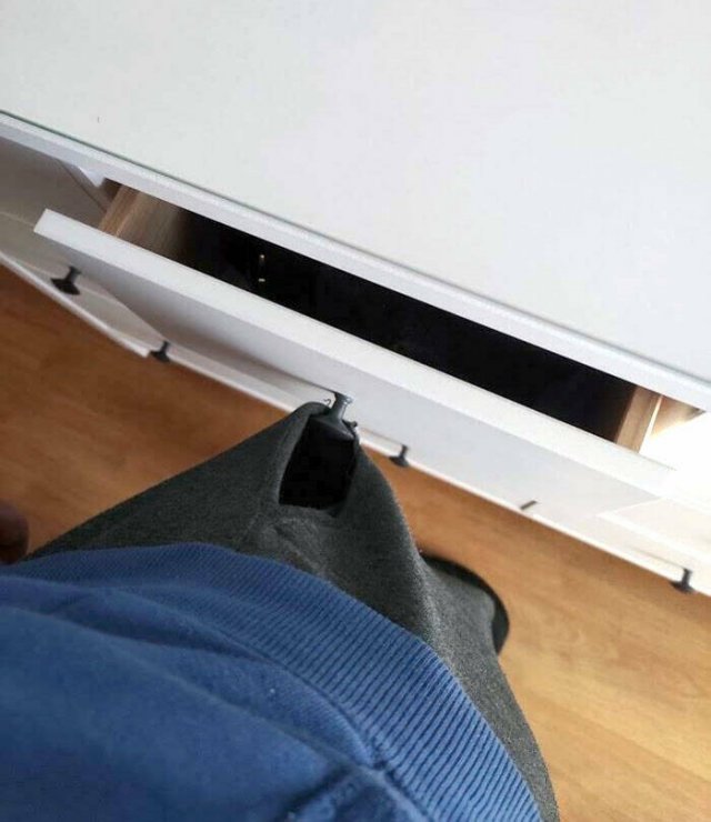 Annoying Situations (20 pics)