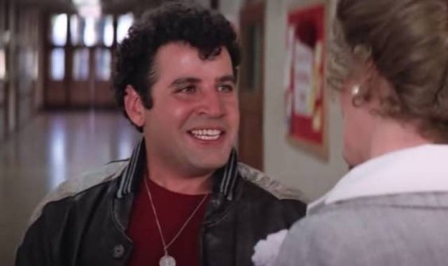 Adult Actors Who Played Teenagers (47 pics)