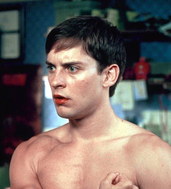 Adult Actors Who Played Teenagers (47 pics)