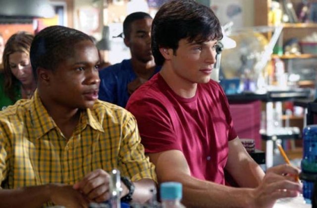 Adult Actors Who Played Teenagers (47 pics)