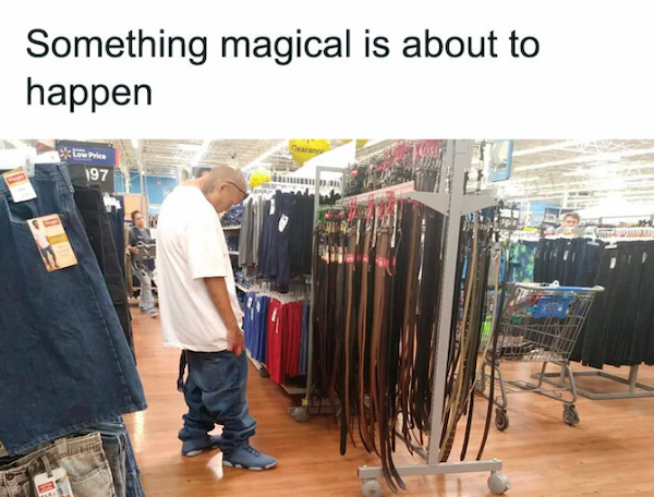 Weird People In Shops (33 pics)
