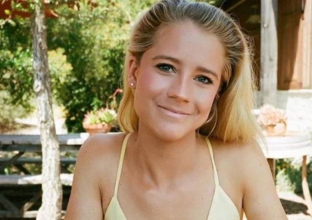 Daughters Of Famous People (22 pics) Daughters Of Famous People (22 pics)