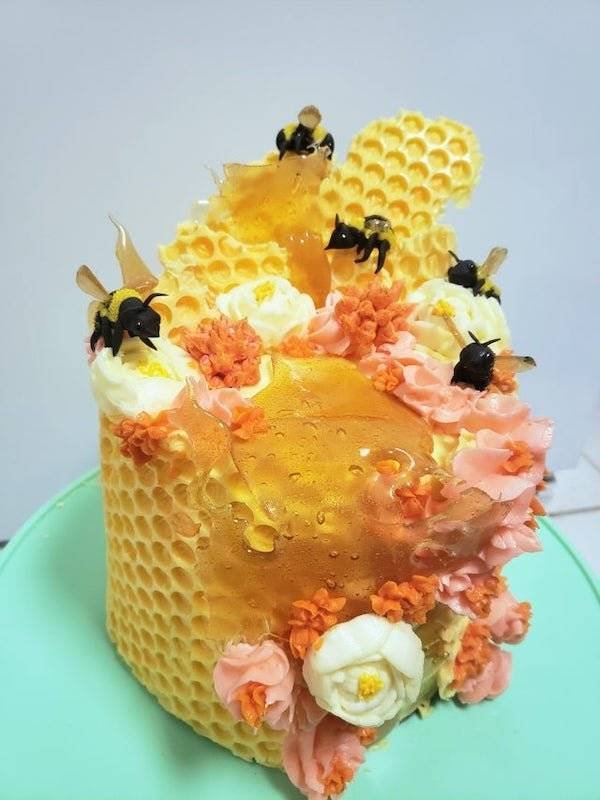 Unusual And Fantastic Cakes (32 pics)