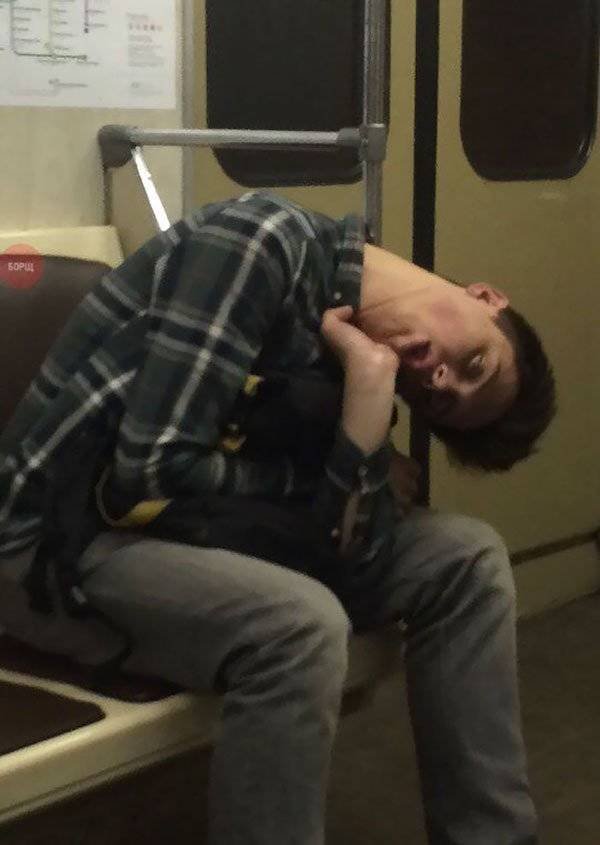 Strange People In The Subway (30 pics)