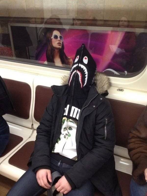 Strange People In The Subway (30 pics)