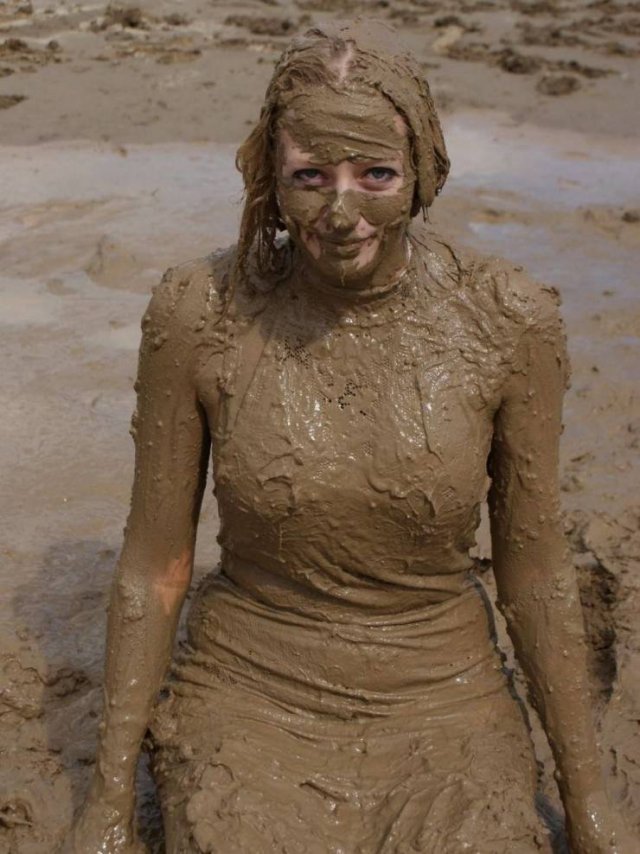 Girls Having Fun (64 pics)