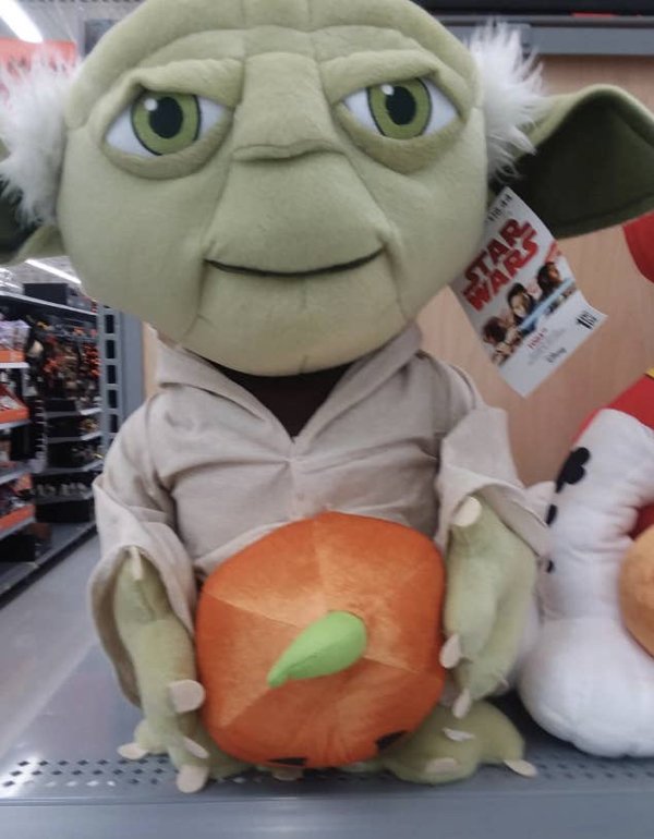 Odd Halloween Decoratios (18 pics) Odd Halloween Decoratios (18 pics)