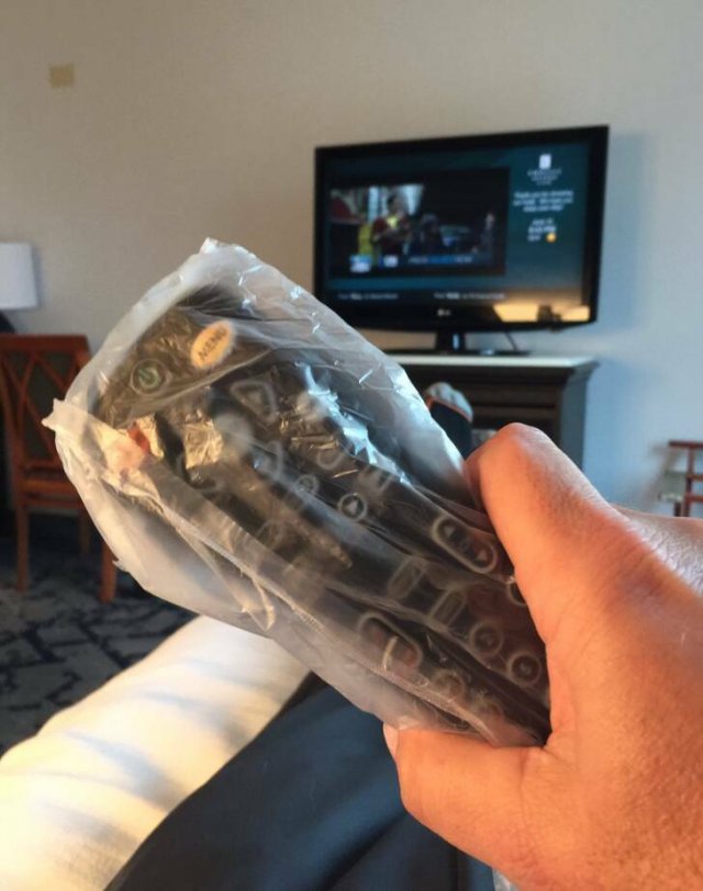 Useful Life Hacks For Living In A Hotel (12 pics)