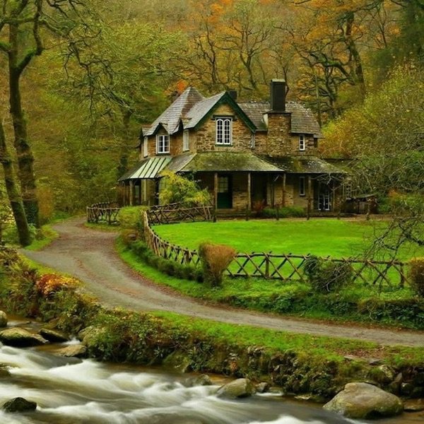 Girls And Nature (27 pics)