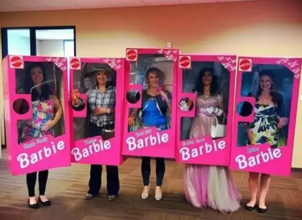 Creative Halloween Costumes (32 pics) Creative Halloween Costumes (32 pics)