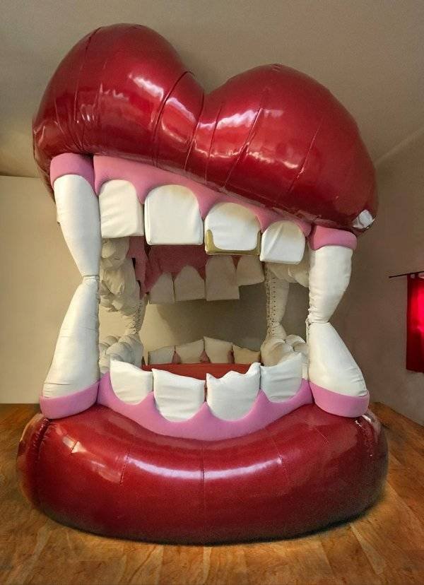 Strange Finds And Situations (44 pics)