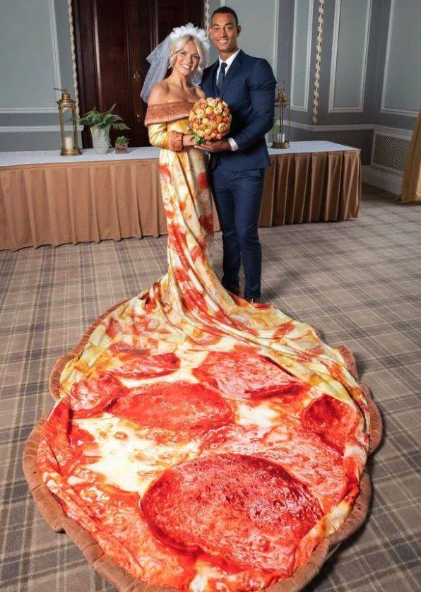 What Is Going On Here? (49 pics)