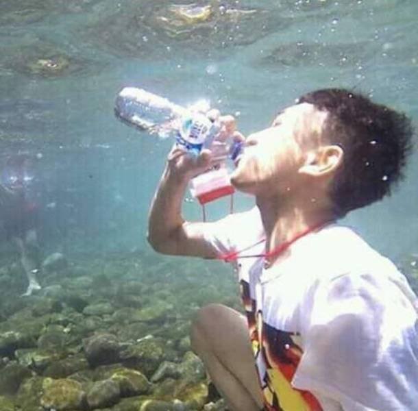 What Is Going On Here? (52 pics)