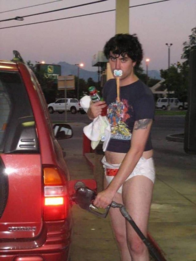 What Is Going On Here? (52 pics)