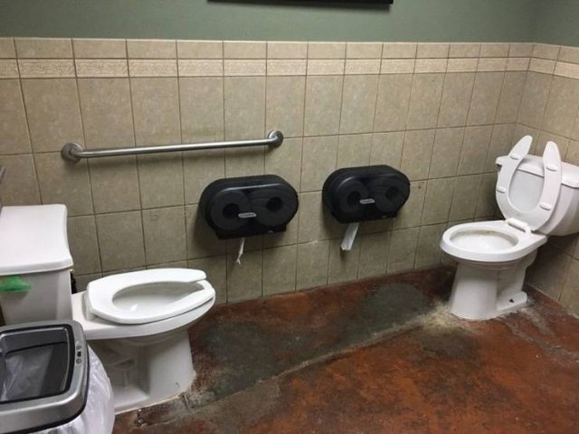 What Is Going On Here? (52 pics)