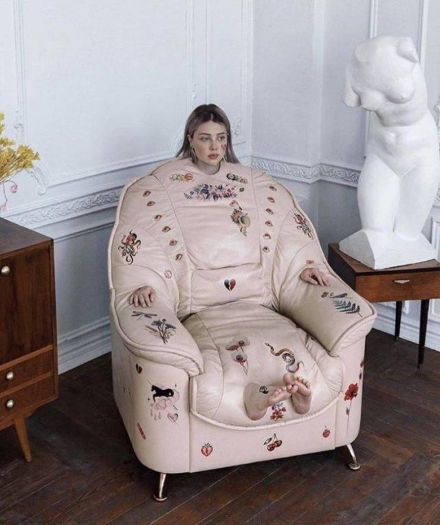 What Is Going On Here? (52 pics)