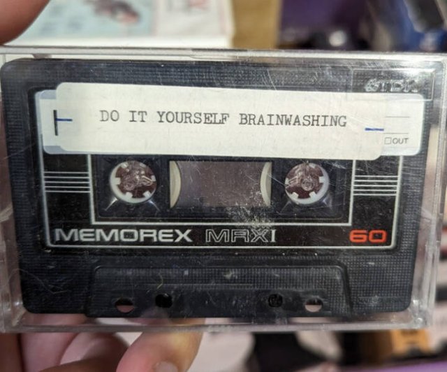 Creepy Finds And Situations (18 pics)