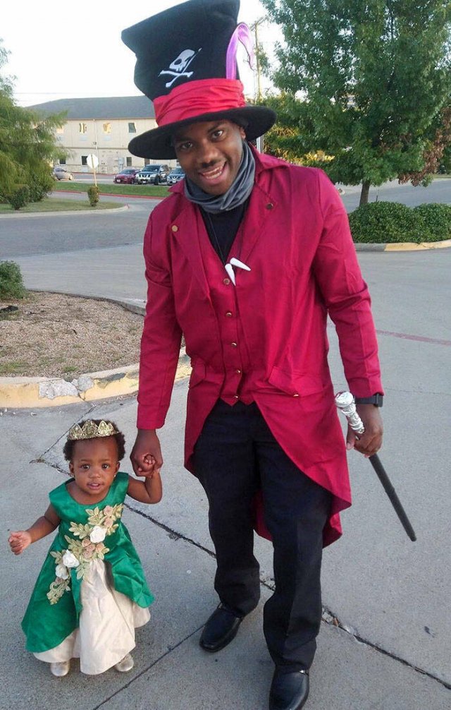 Cool Halloween Costumes (23 pics)