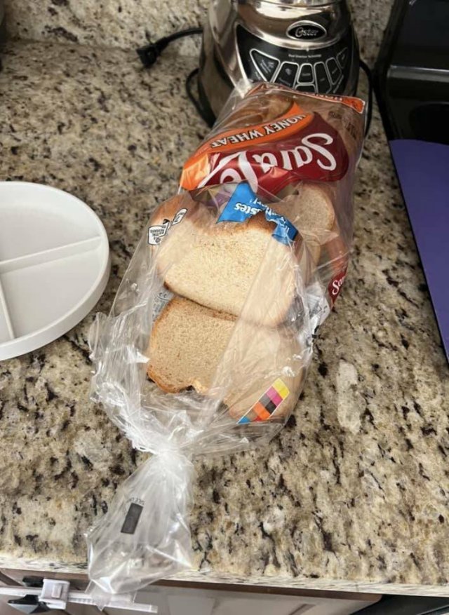 Annoying Finds And Situations (17 pics)