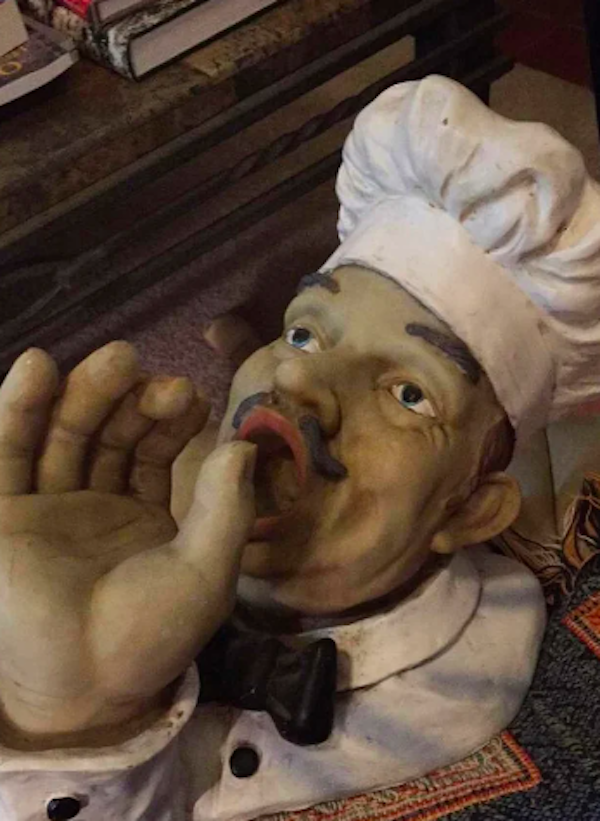 Odd Finds In Thrift Shops (23 pics) Odd Finds In Thrift Shops (23 pics)