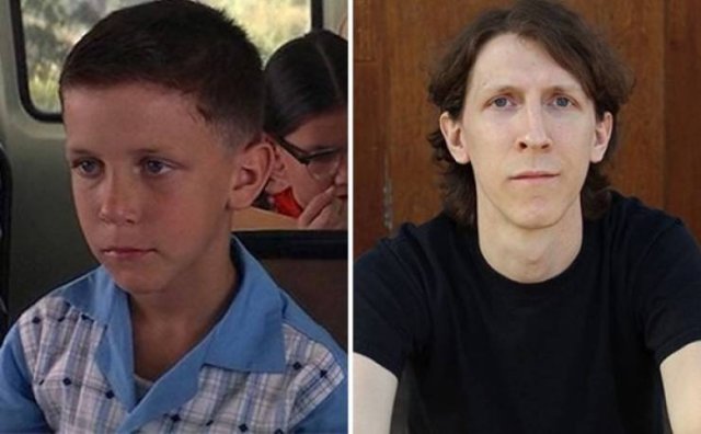Kids From Classic 80's And 90's Movies Then And Now (20 pics)