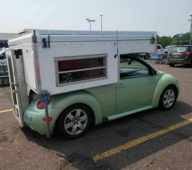 Strange Finds And Situations (26 pics)